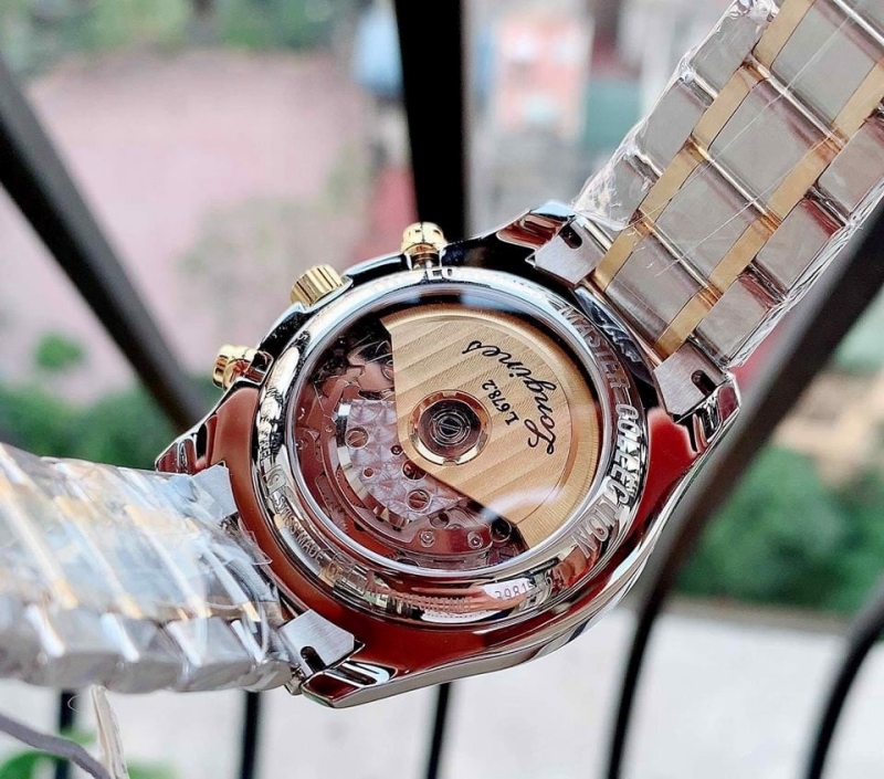 mặt đáy Longines Chronograph L2.673.5.78.7