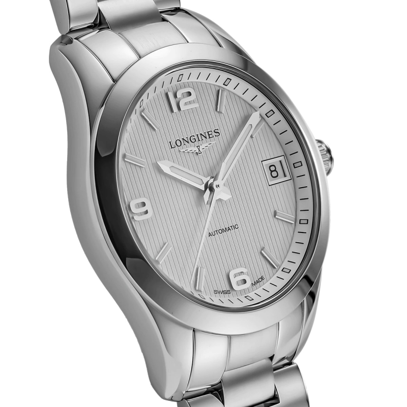Mặt kính của Longines L2.385.4.76.6 được làm từ kính sapphire nguyên khối