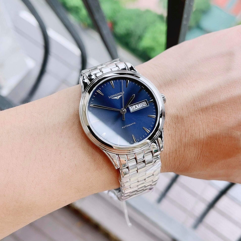 Hình ảnh đồng hồ khi đeo lên tay