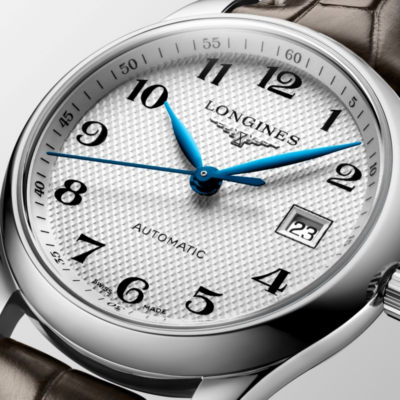 Longines L2.257.4.78.3: Chi tiết mặt số