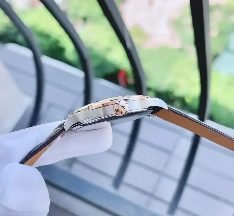 Vỏ được làm từ thép 316L và vàng 18k 
