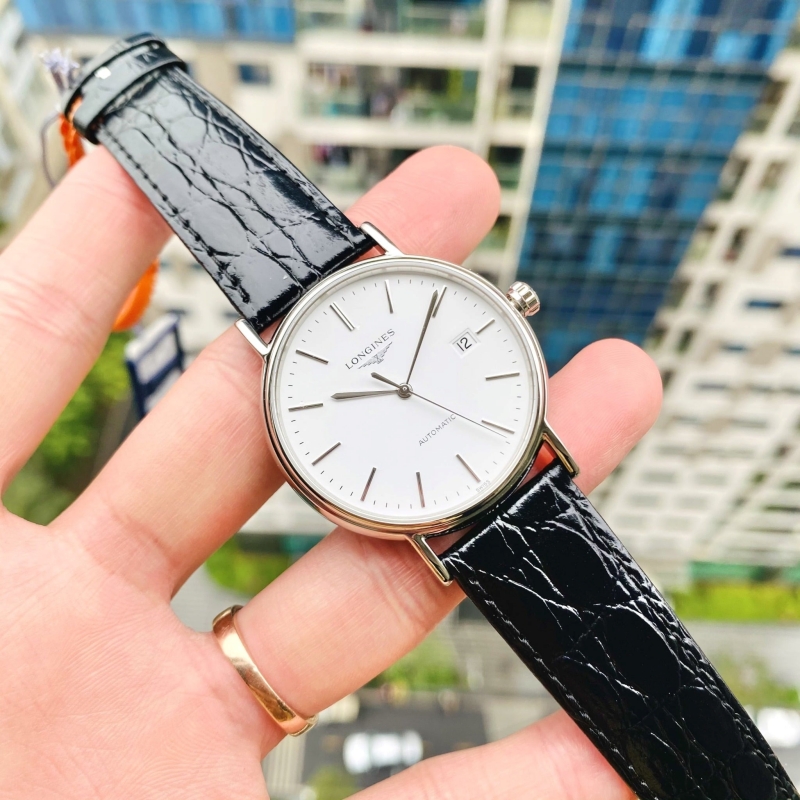 Tổng quan Longines L4.921.4.12.2